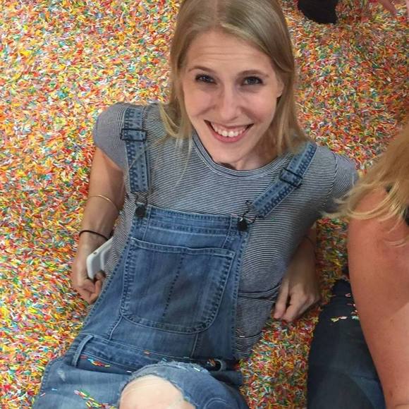 Meet your Posher, Barbie - Picture 1 of 1